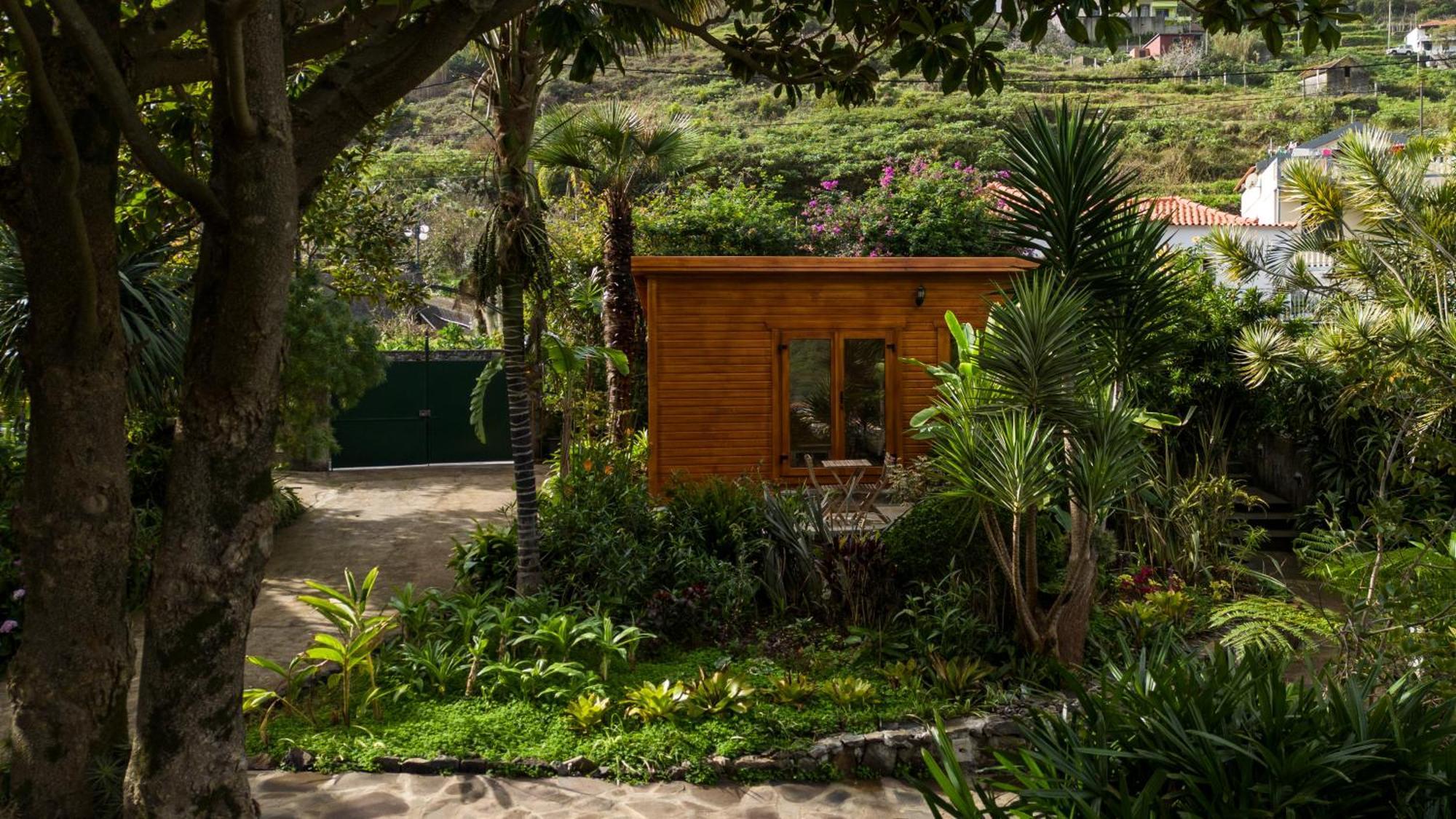 Madeira Surf Lodge São Vicente Exterior photo