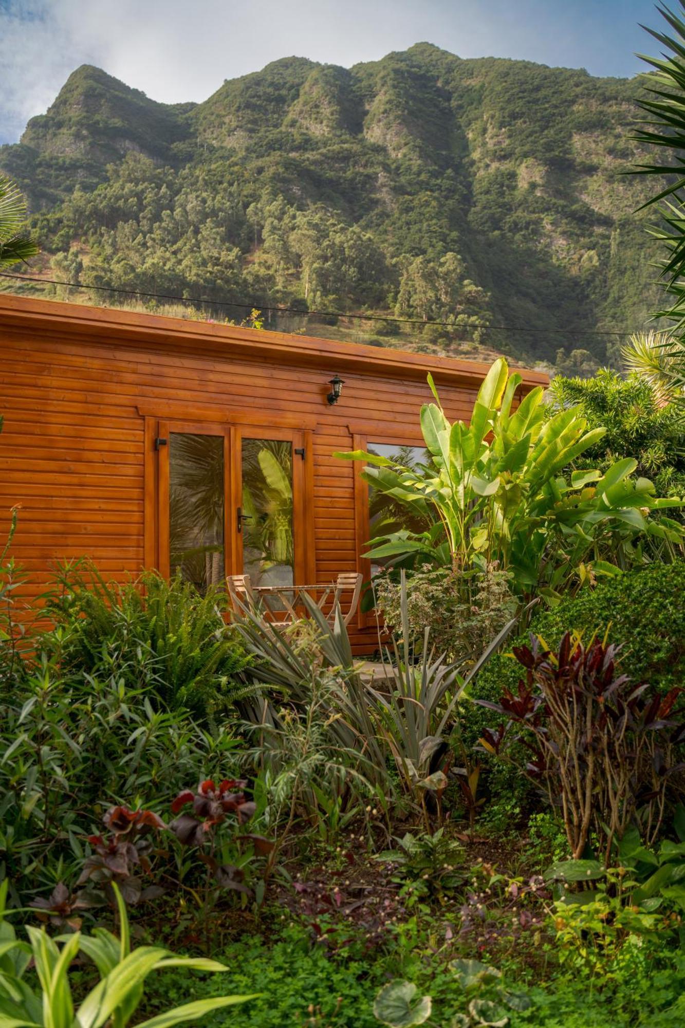 Madeira Surf Lodge São Vicente Exterior photo