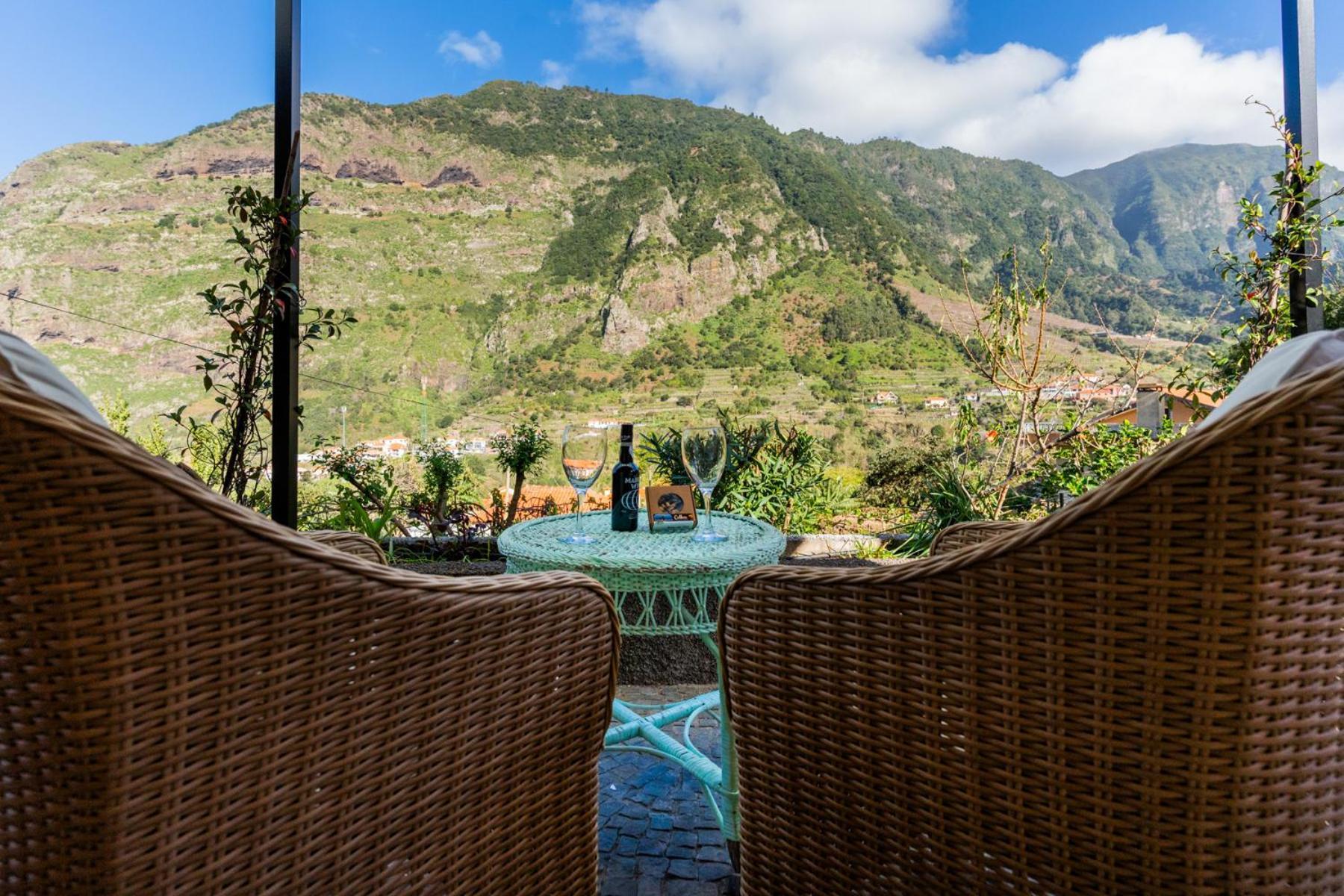 Madeira Surf Lodge São Vicente Exterior photo